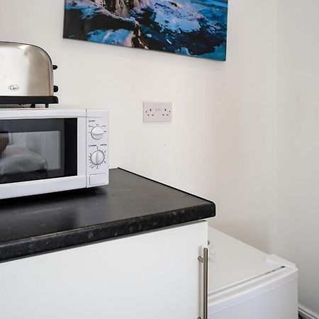Homesly Guest Rooms, Comfortable En-Suite Guest Rooms With Free Parking And Self Check-In Berwick-upon-Tweed Exterior foto
