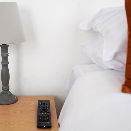 Homesly Guest Rooms, Comfortable En-Suite Guest Rooms With Free Parking And Self Check-In Berwick-upon-Tweed Exterior foto
