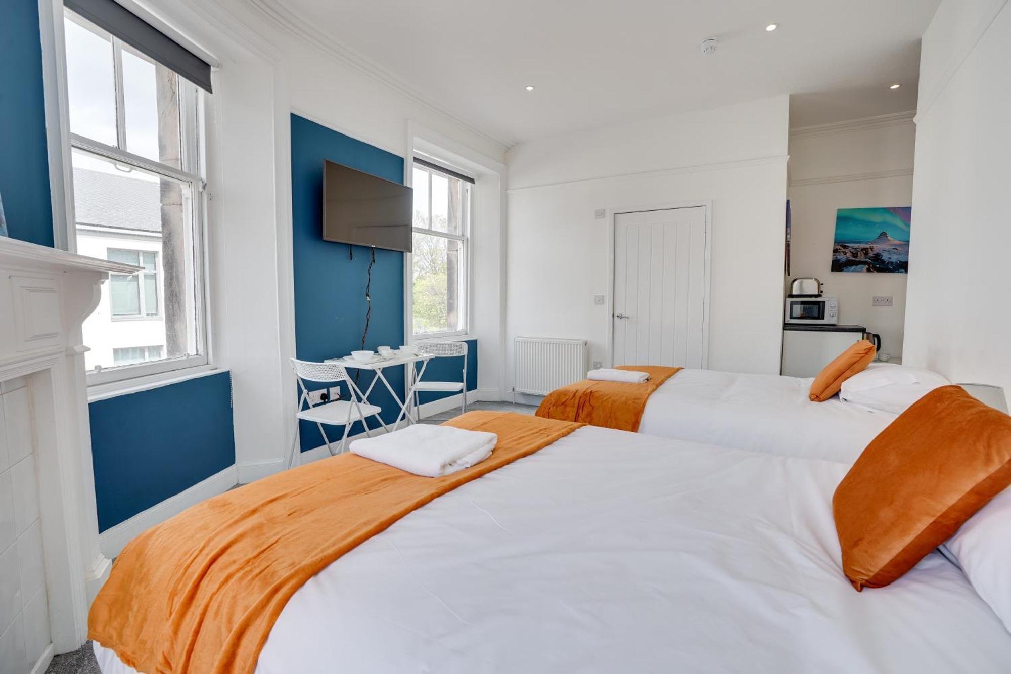 Homesly Guest Rooms, Comfortable En-Suite Guest Rooms With Free Parking And Self Check-In Berwick-upon-Tweed Exterior foto