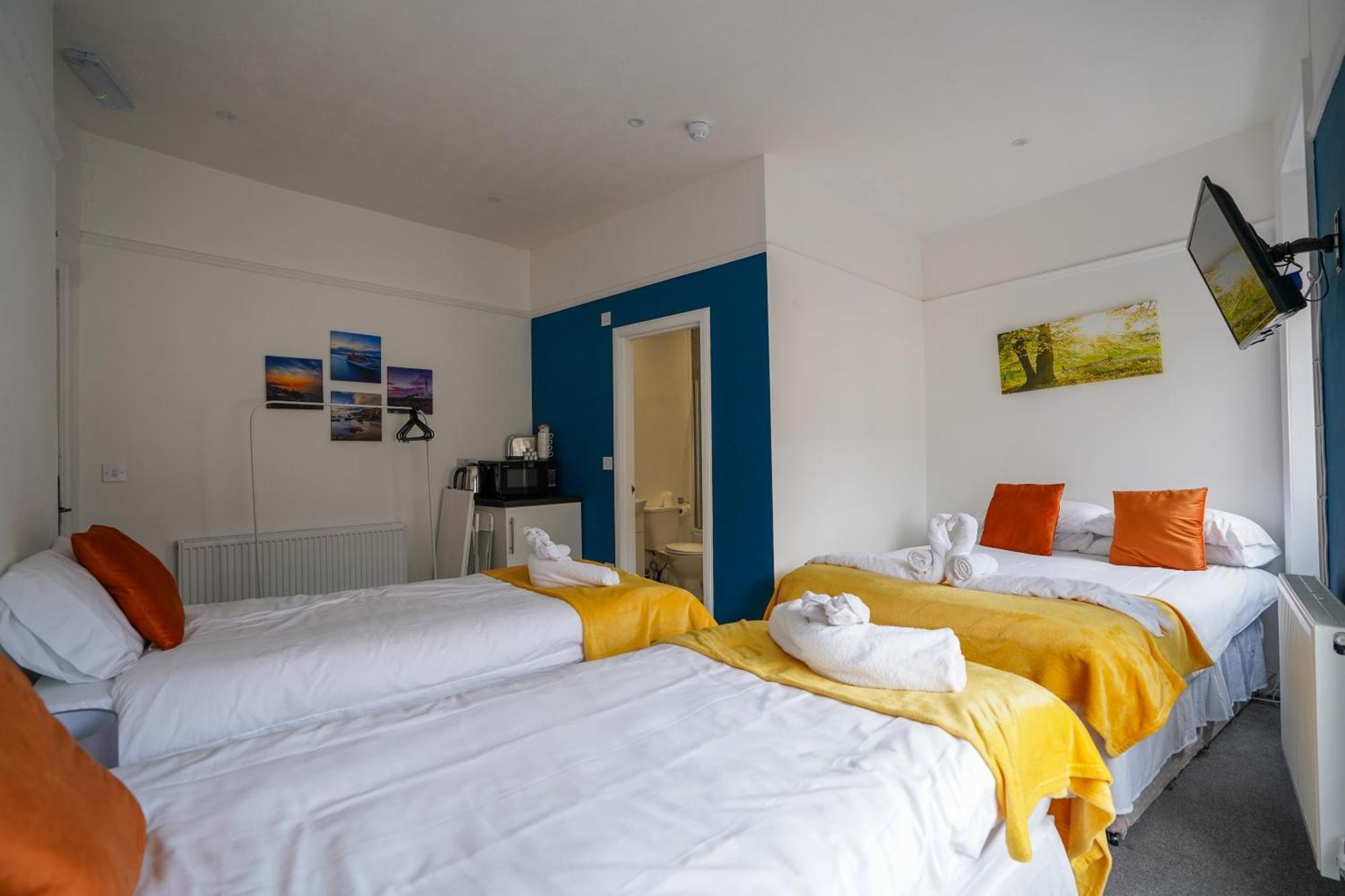 Homesly Guest Rooms, Comfortable En-Suite Guest Rooms With Free Parking And Self Check-In Berwick-upon-Tweed Exterior foto