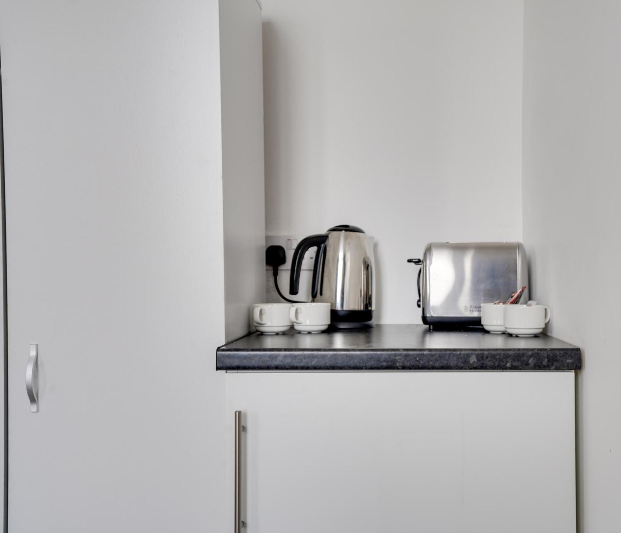 Homesly Guest Rooms, Comfortable En-Suite Guest Rooms With Free Parking And Self Check-In Berwick-upon-Tweed Exterior foto